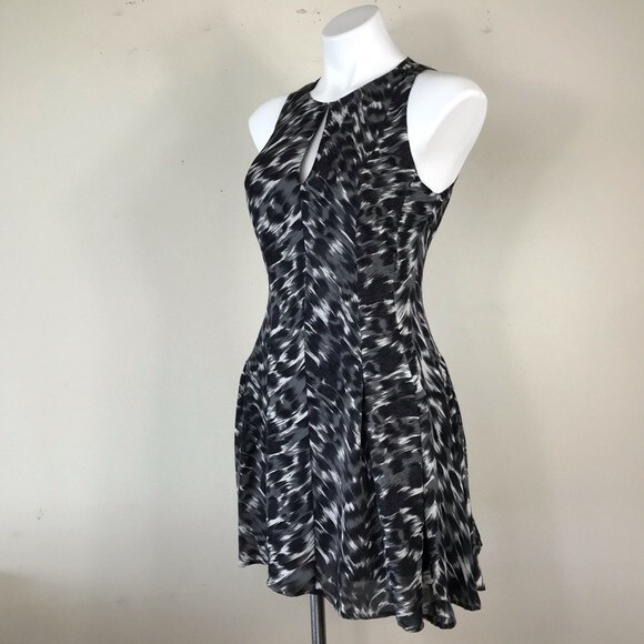 Joie Silk Dress XS Animal Print Fit & Flare Y2K Skater Keyhole Mini Sexy - Picture 6 of 16